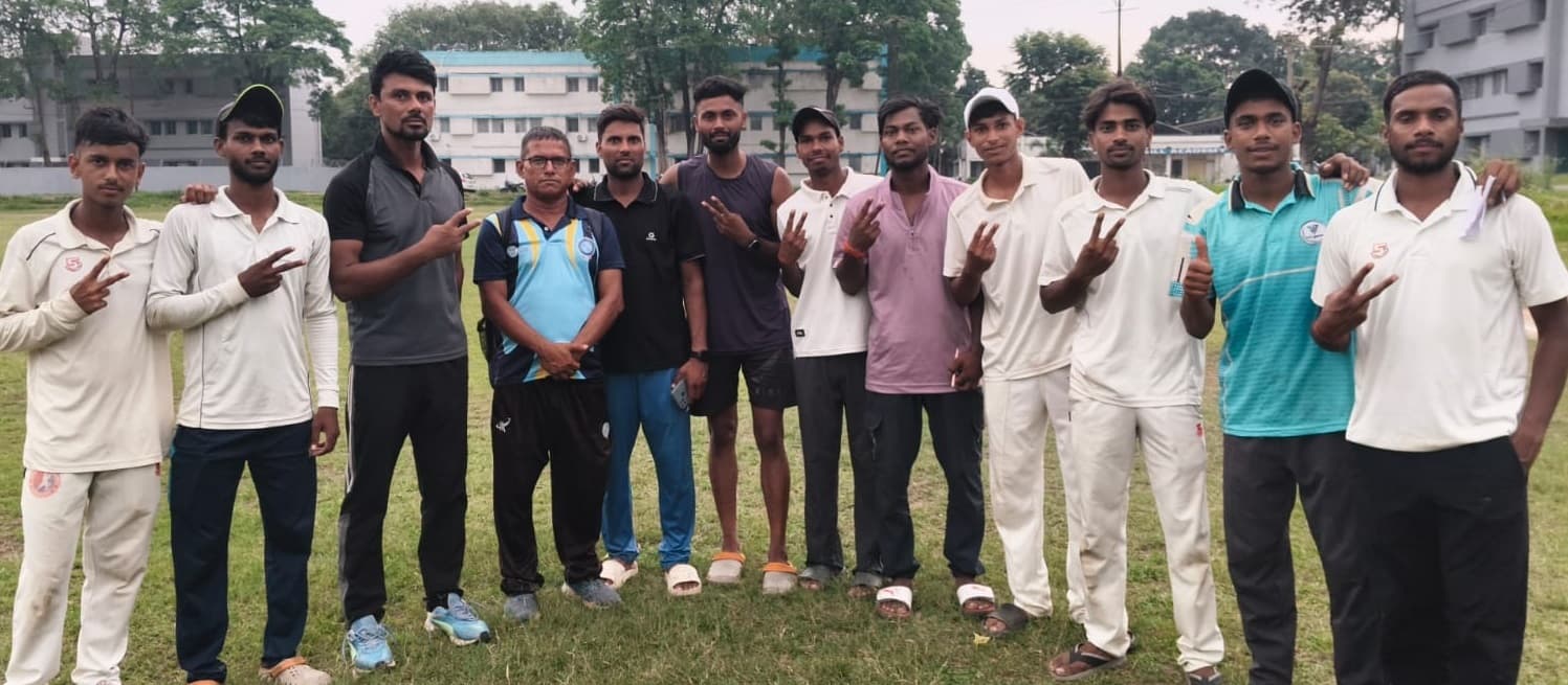 Bokaro News : फाइनल में पहुंचा इलेवन स्टार्स क्लब जूनियर