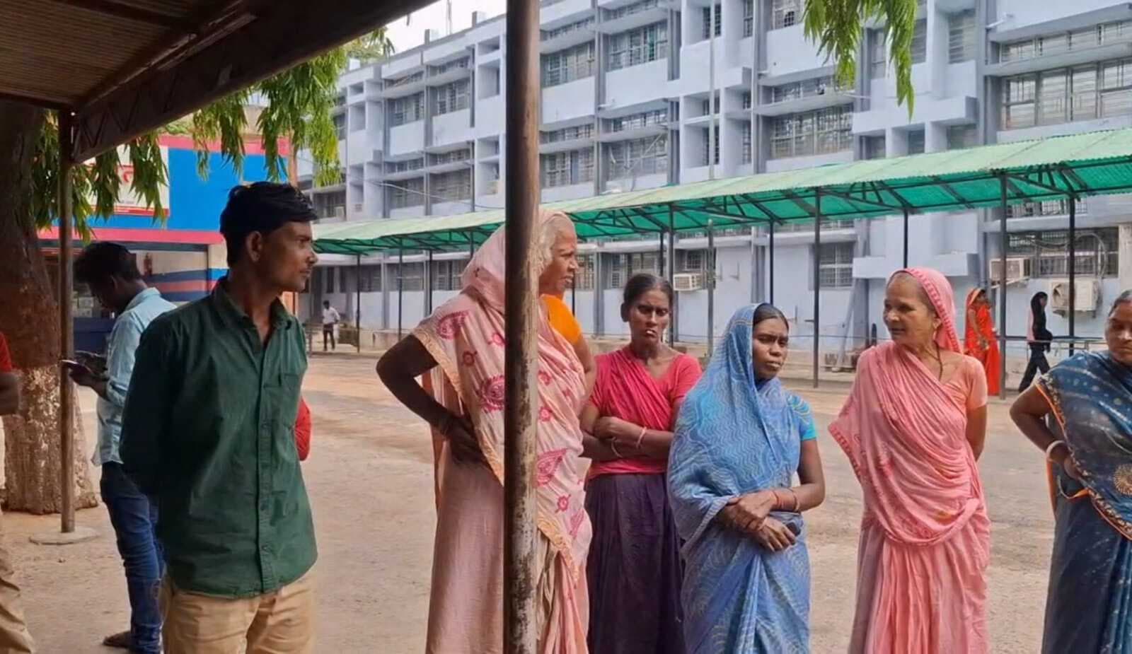BHAGALPUR : जहरीला पदार्थ खाने से महिला की मौत, अस्पताल से पति समेत ससुराल वाले फरार, हत्या का आरोप