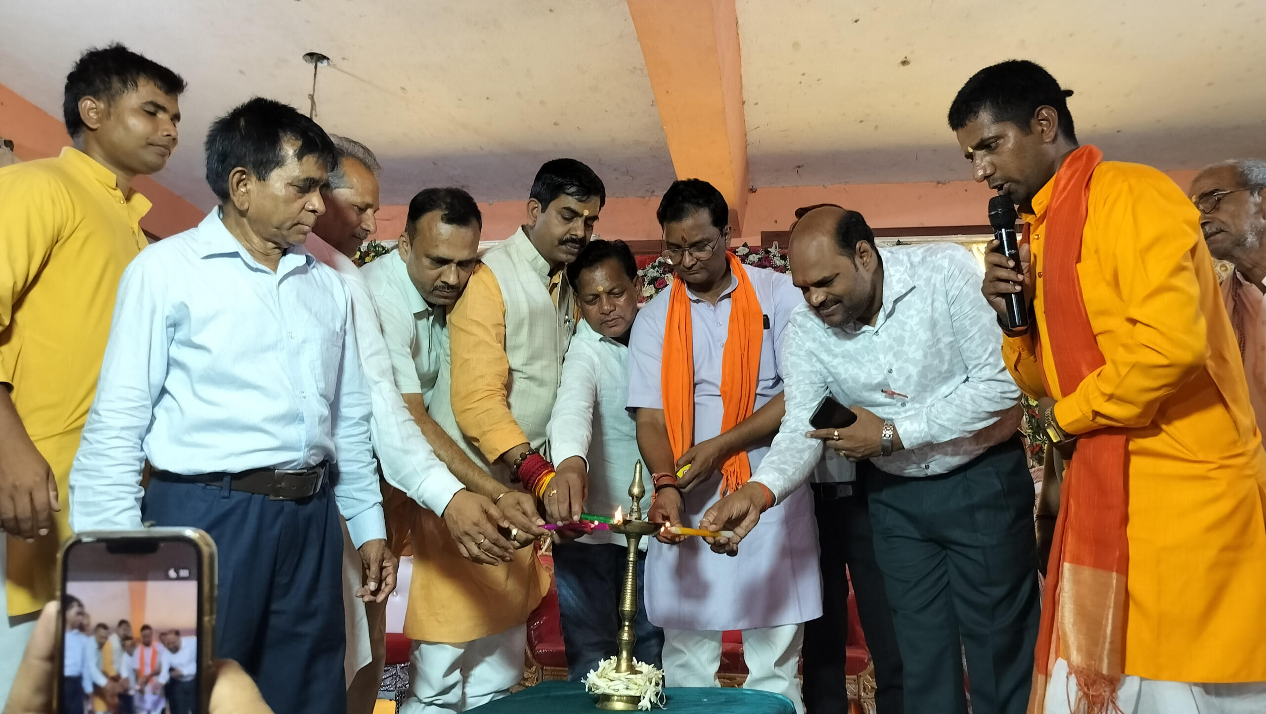 नुआंव के राम-जानकी मंदिर में तीन बेटियों का हुआ विवाह