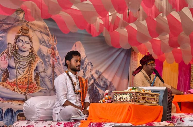 शिव विवाह महोत्सव में उमड़ी श्रद्धालुओं की भीड़