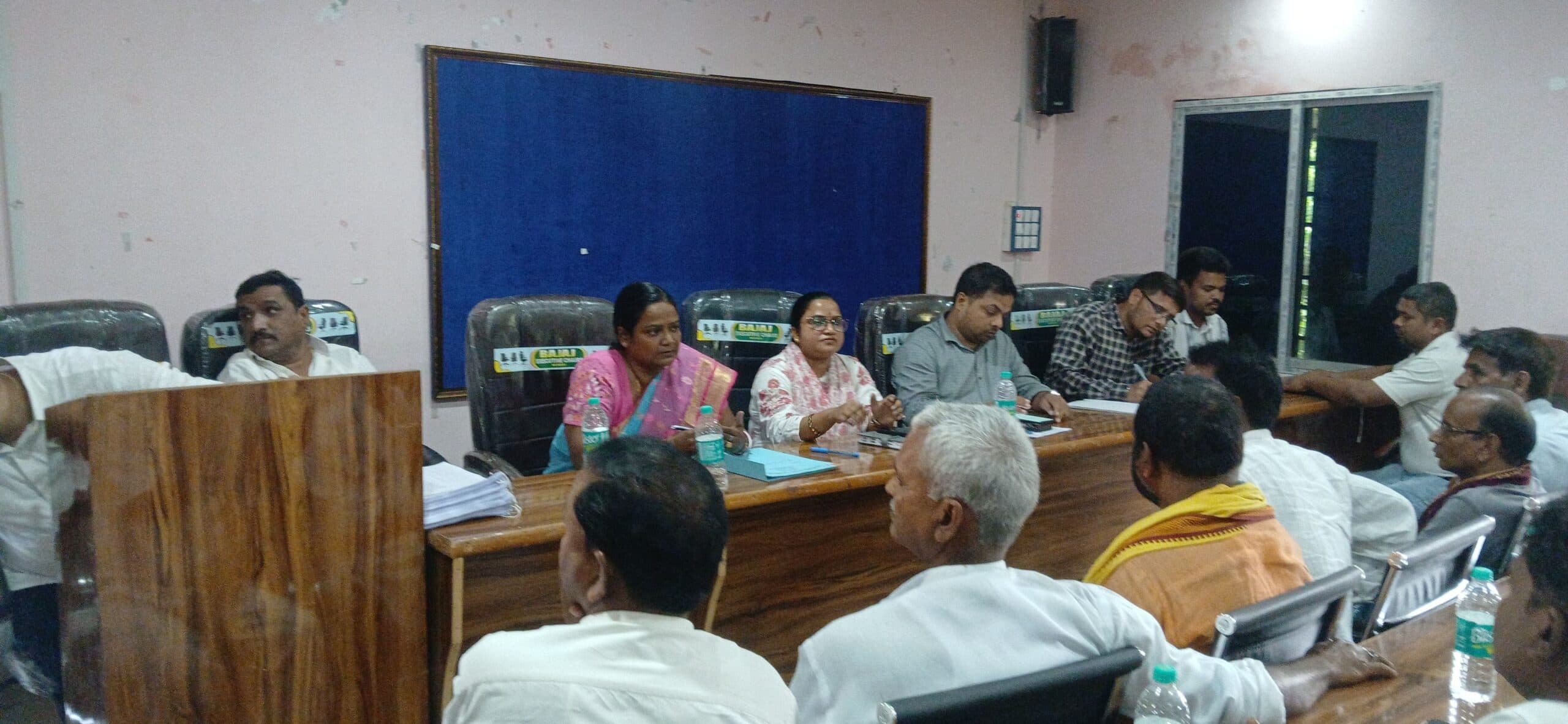 बाढ़ अनुश्रवण समिति के आयोजित बैठक में राहत बचाव पर लिया निर्णय