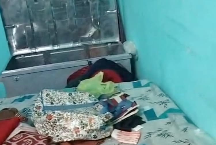कोसडीहरा गांव में चोरों ने किया चोरी