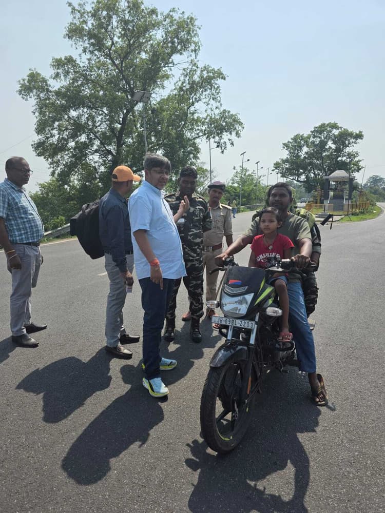 Giridih News :जांच अभियान में 68 वाहनों से वसूला गया 82 हजार जुर्माना