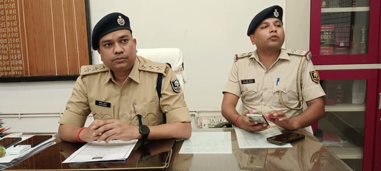बडुआ गोलीकांड के आरोपित कमल यादव ने कोर्ट में किया सरेंडर