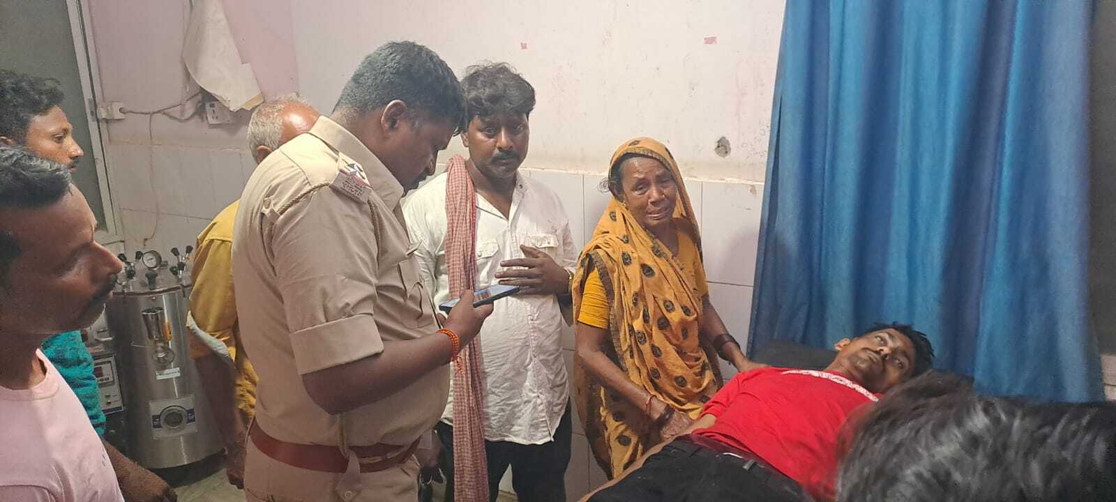बैरिया ढलान के पास बाइक व स्कूटी की सीधी भिड़ंत में दो युवकों की मौत