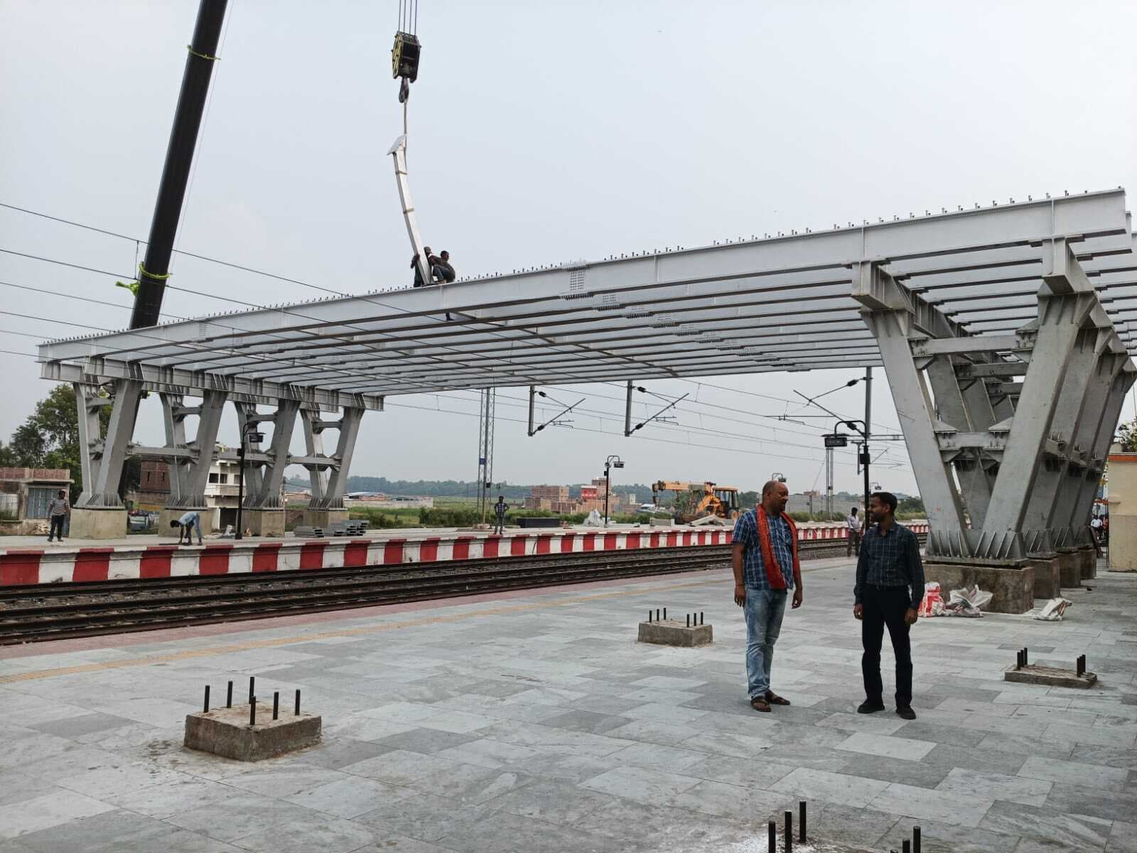 सिमरी बख्तियारपुर में साढ़े तीन घंटे का मेगा ब्लॉक, आधा दर्जन से अधिक ट्रेनें रहीं प्रभावित
