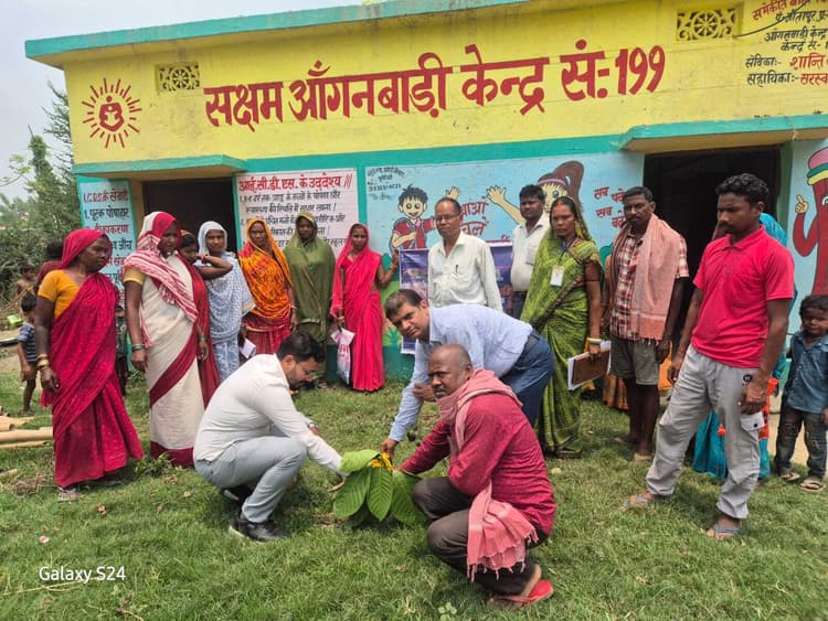ग्रामीण परिवेश में प्रवेश अभियान कार्यक्रम का हुआ आयोजन