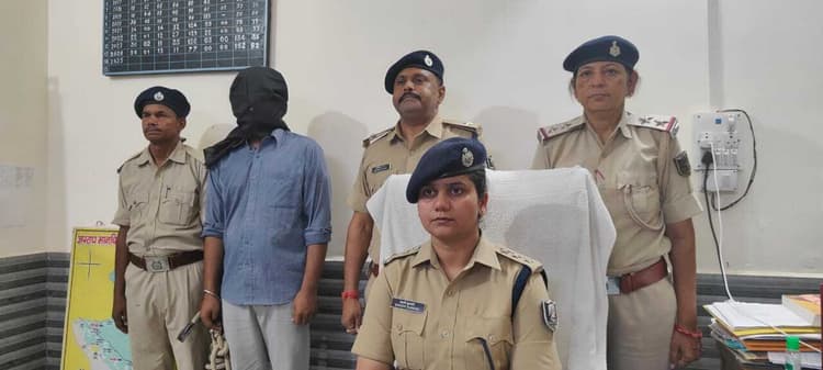 आपराधिक घटना को अंजाम देने से पहले पुलिस ने कट्टा व कारतूस के साथ युवक को किया गिरफ्तार