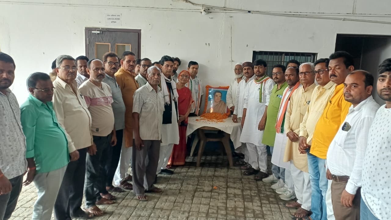 पूर्व प्रधानमंत्री राजीव गांधी ने दी थी आधुनिक सोच, तकनीकी विकास