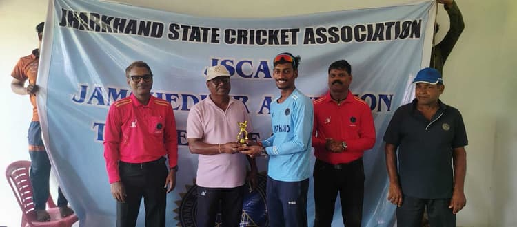 Jsca a division: यंग ब्वॉयज को हराकर नोबल सीसी फाइनल में