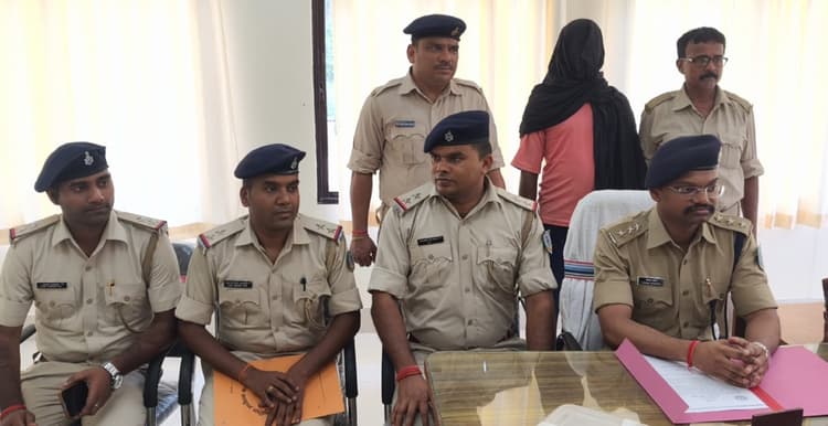 Bokaro News : तेतुलिया से तलाकशुदा पत्नी को जान की मारने की देने का आरोपी गिरफ्तार