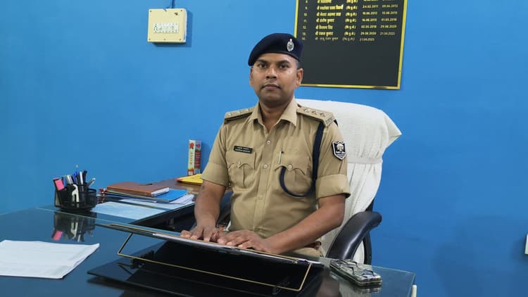 एसडीपीओ अनुपेश नारायण ने संभाला पदभार, कहा अपराध व शराब तस्करी पर होगी सख्त कार्रवाई