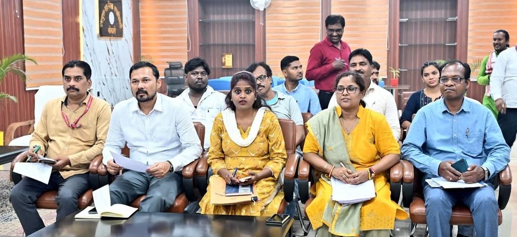 Bokaro News : लोक संस्कृति व परंपराओं का संरक्षण समय की जरूरत : डीसी