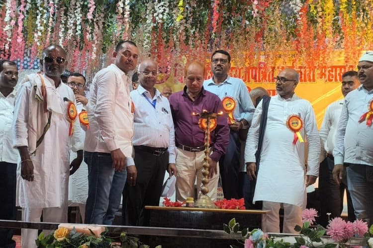 जमुई में महासंघ गोपगुट के सम्मेलन में बड़ा ऐलान, कर्मचारियों के हक की लड़ाई होगी तेज