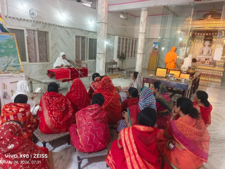 जैन धर्म केवल पूजा नहीं, श्रेष्ठ जीवन जीने की कला : विशुद्ध मति माता