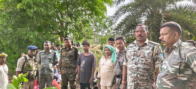 Giridih News :शव गांव पहुंचने पर भड़का माहौल, पुलिस की उपस्थित में किया गया अंतिम संस्कार