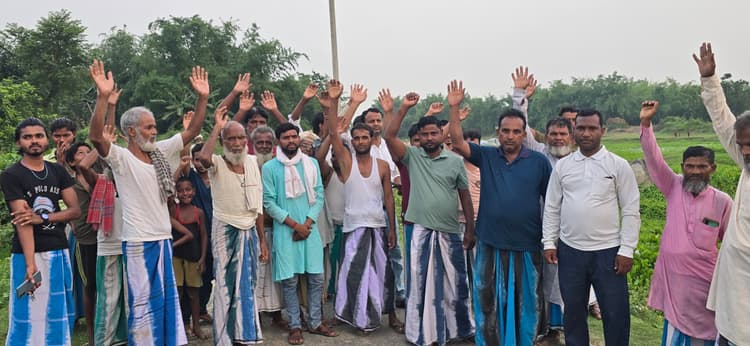 श्मशान व कब्रिस्तान जाने में मुश्किल, ग्रामीणों ने उठाई उच्च स्तरीय पुल की मांग