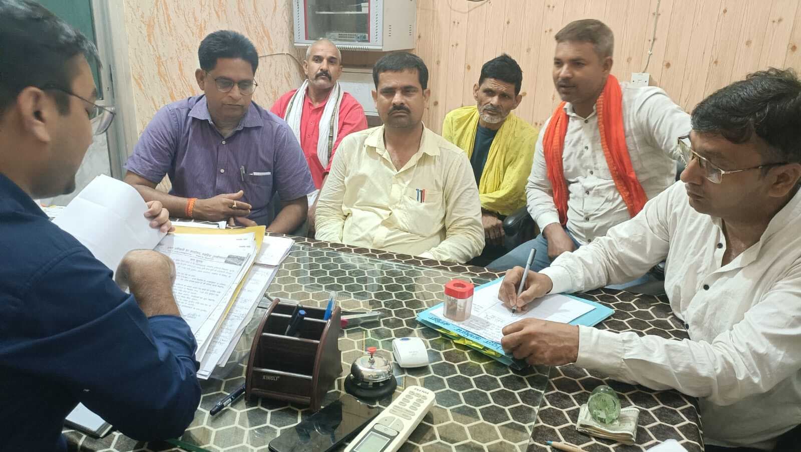 खुली बोली में तय हुई विद्यालय की कृषि भूमि की बंदोबस्ती