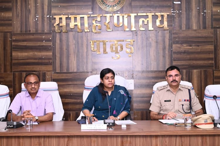 शांतिपूर्वक मनायें बकरीद, भ्रामक पोस्ट करने वालों पर होगी सख्त कार्रवाई : डीसी