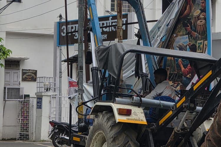 तूफान से बंद पड़े शहर के CCTV कैमरों को दुरुस्त करने में जुटी स्मार्ट सिटी टीम