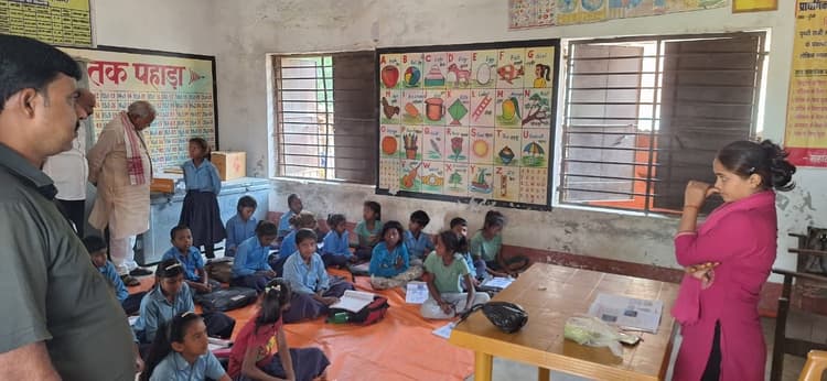 विद्यालय निरीक्षण के दौरान विधानसभा उपाध्यक्ष ने परखी शिक्षा व्यवस्था