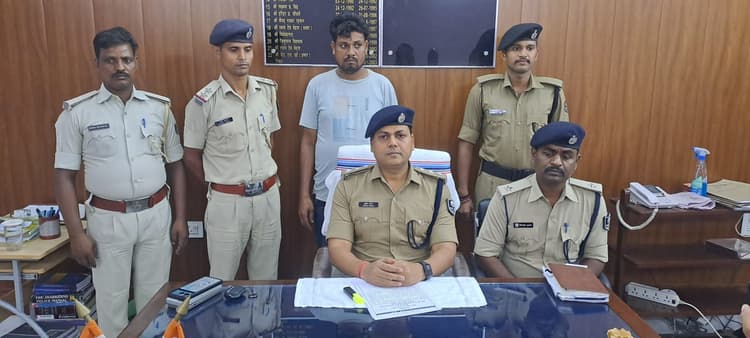 193 ग्राम स्मैक के साथ 44 हजार रुपये बरामद