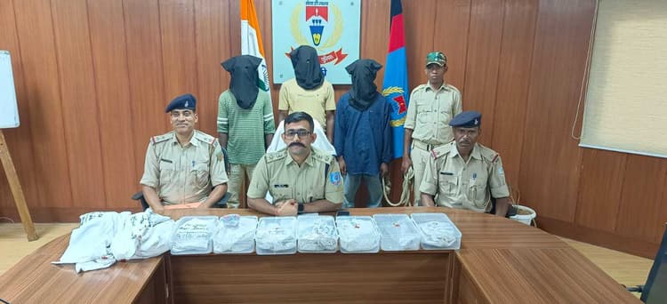 डबल मर्डर केस का उद्भेदन, तीन आरोपी गिरफ्तार