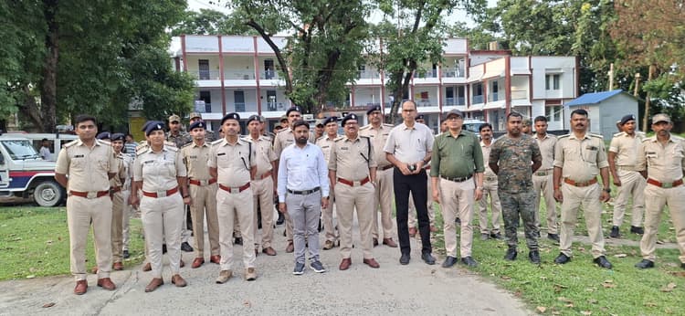 बकरीद को लेकर बारसोई में निकाला गया फ्लैग मार्च