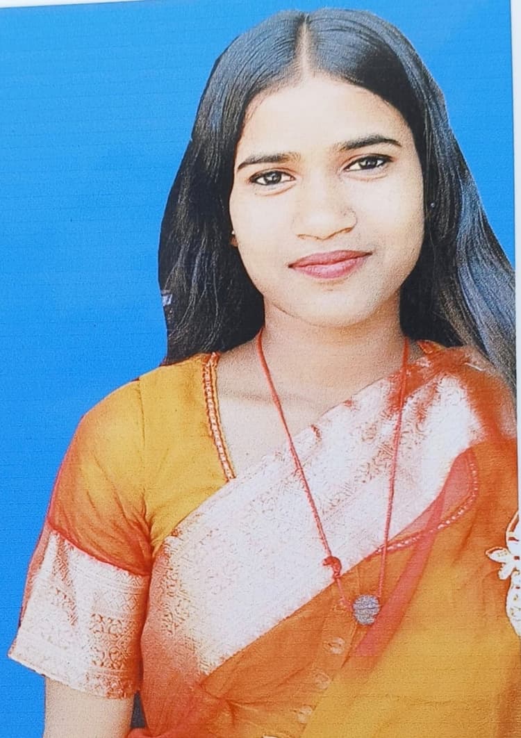 Giridih News :छात्रा की मौत की गुत्थियां सुलझाना पुलिस के लिए चुनौती