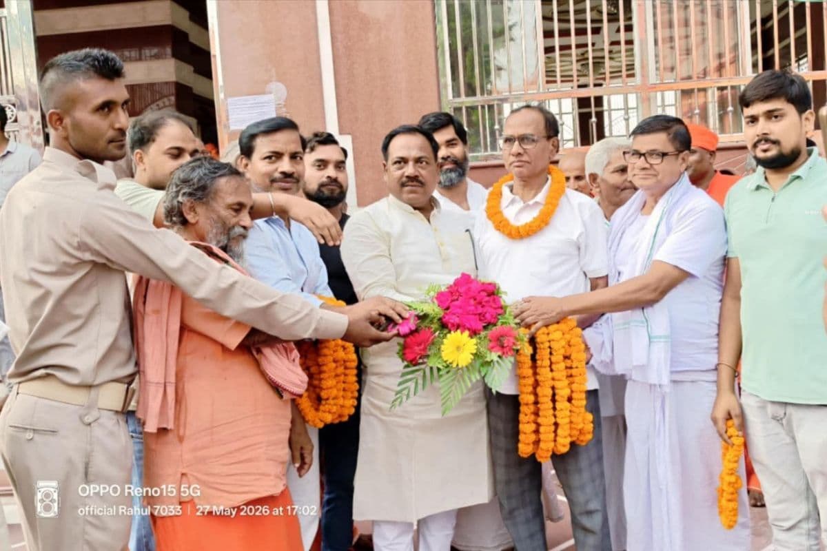 संतमत महासभा के पुनर्गठन के बाद दिव्य व राम का कुप्पाघाट आश्रम में किया गया भव्य स्वागत