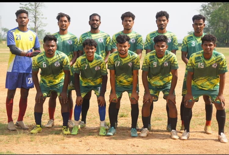 राज स्पोर्ट्स ने एफसी परासी को 2-1 से हराकर फाइनल में किया प्रवेश