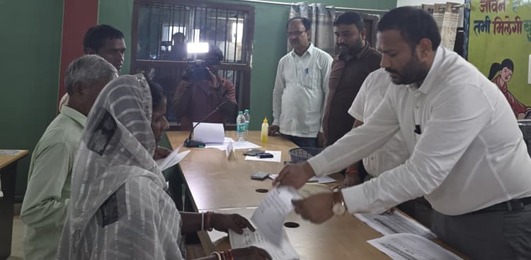 नगर पंचायत बरारी: रामनाथ निर्विरोध, अनिता व दीपक भी बने सशक्त स्थायी समिति सदस्य