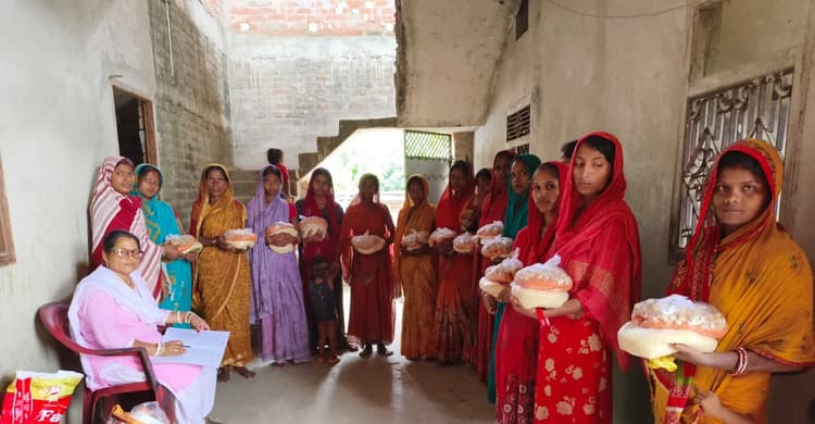 आंगनबाड़ी केंद्रों पर टीएचआर वितरण, एफआरएस प्रणाली से लाभुकों की हुई पहचान