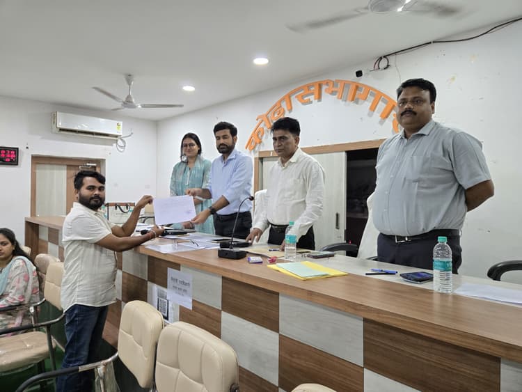 नगर पंचायत की सशक्त स्थायी समिति में तीन वार्ड पार्षद निर्विरोध निर्वाचित
