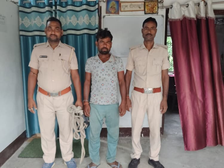 शराब के नशे में धुत युवक गिरफ्तार
