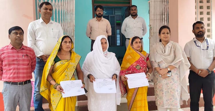 चम्पानगर नगर पंचायत की सशक्त स्थायी समिति में ललिता, डेजी और तहसुन फातमा बनीं सदस्य