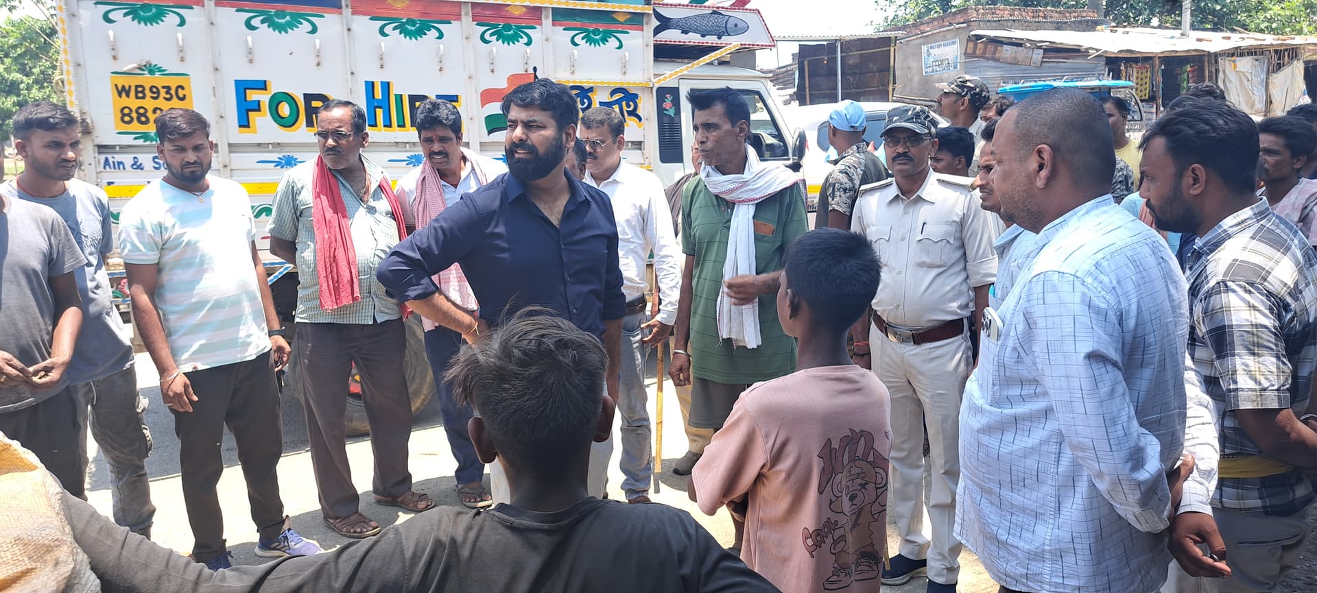 दो दिनों में सरकारी जमीन से दुकानें हटायें, नहीं तो होगी कार्रवाई: बीडीओ