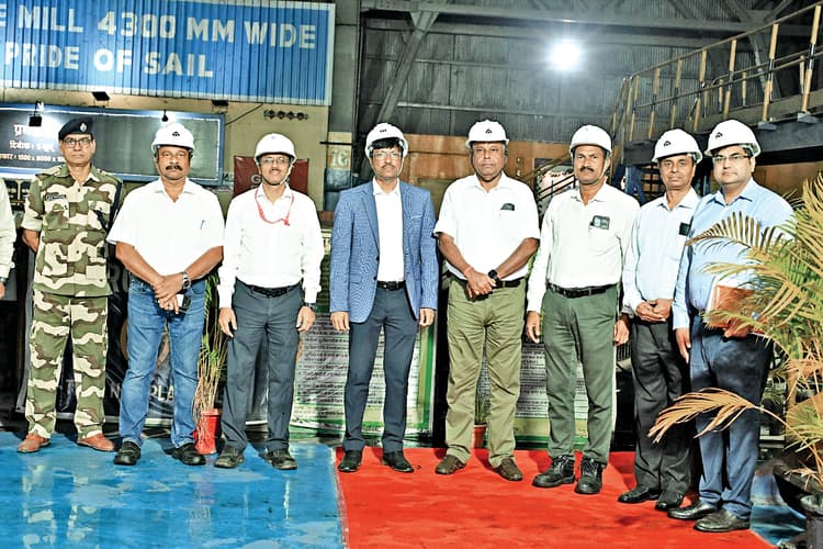 Rourkela News: सेल चेयरमैन ने आरएसपी का किया दौरा, सुरक्षा, उपकरणों के स्वास्थ्य और वैल्यू एडेड स्टील के उत्पादन पर दिया जोर