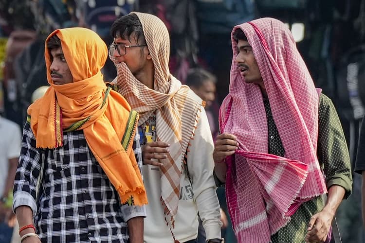 बिहार में 2 दिनों तक झुलसाएगी गर्मी, 44 पार हो सकता है पारा, जानिए कब से होगी बारिश