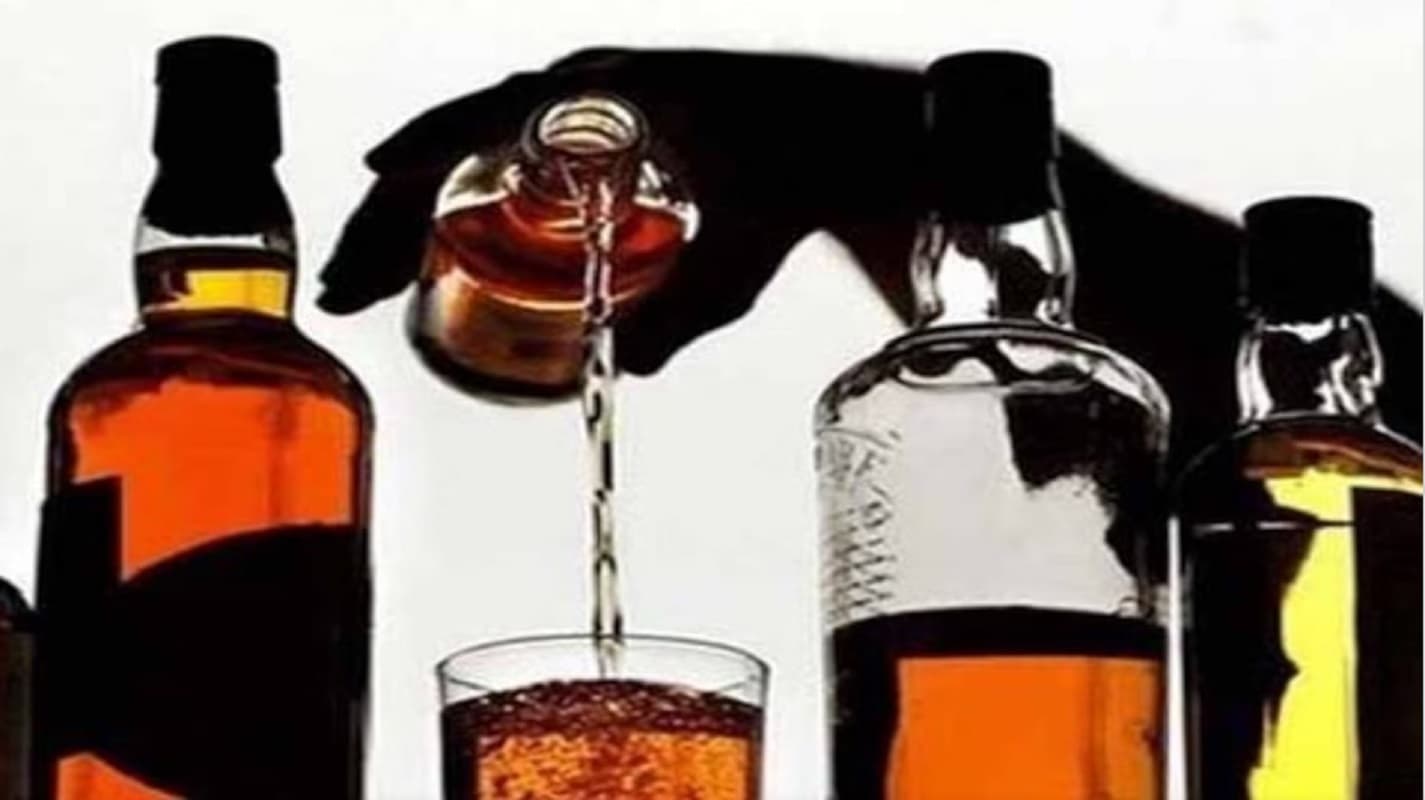बंगाल के पानीहाटी में जुए और शराब के खिलाफ महिलाओं का प्रदर्शन, इलाके में तनाव