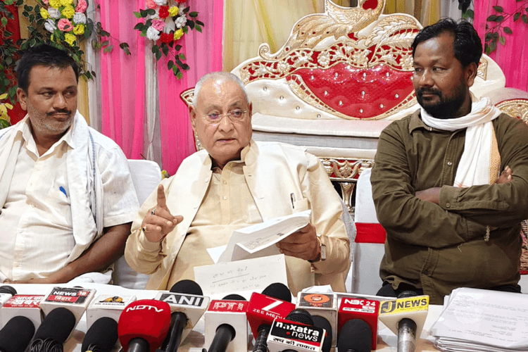 Jehanabad News: समाज एवं देश निर्माण में योगदान देने वाली विभूतियों को मिले उचित सम्मान : जगदीश शर्मा