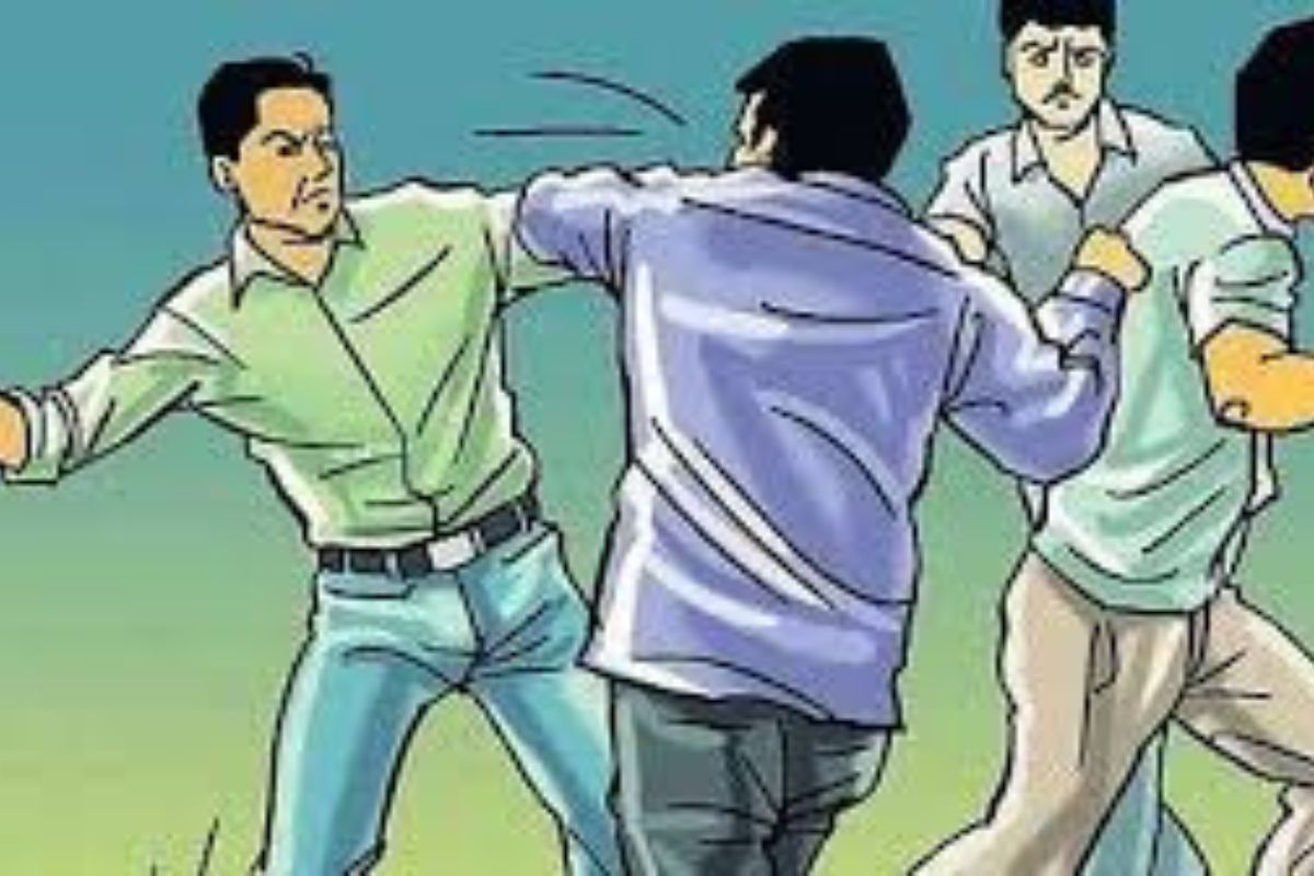 खगड़िया में कोल्ड ड्रिंक के पैसे को लेकर विवाद, युवक की बेरहमी से पिटाई, गंभीर हालत में रेफर