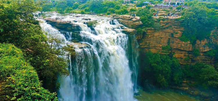 sasaram news: रोहतास में आज मौसम के बदलेगा मिजाज, तेज धूप के बीच छिटपुट बारिश के आसार