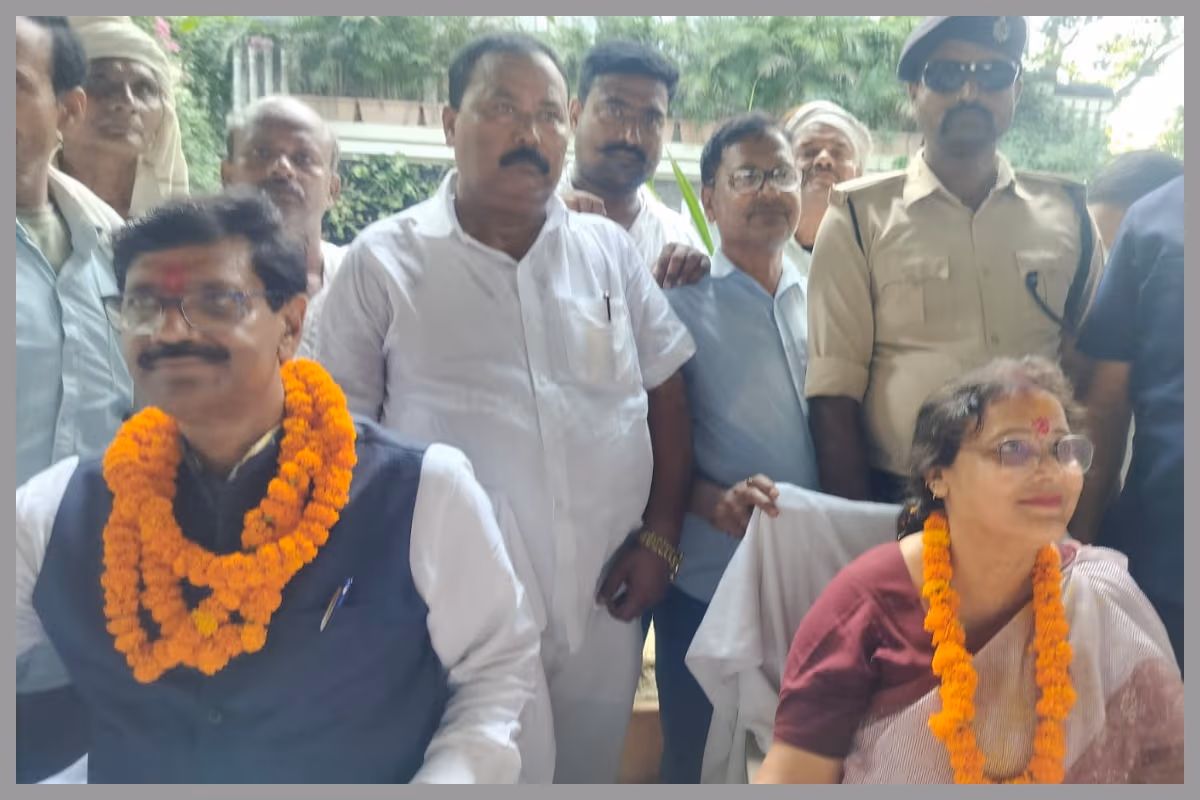 Madhubani: मंत्री बनने के बाद फुलपरास पहुंचीं शीला मंडल, कार्यकर्ताओं ने किया भव्य स्वागत