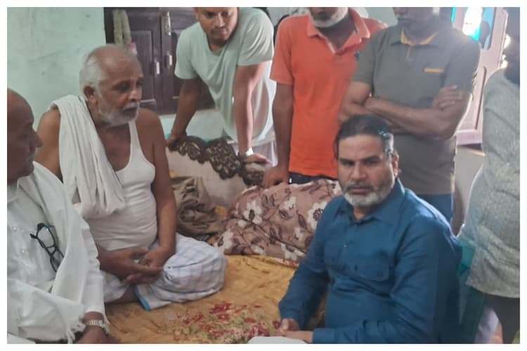 शिवहर: समोद हत्याकांड पर प्रशांत किशोर ने जताया दुख, परिजनों से की मुलाकात