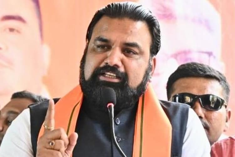 NEET परीक्षार्थियों के लिए CM सम्राट का ऐलान, सरकारी बसों में कर सकेंगे मुफ्त यात्रा, बस करना होगा यह काम