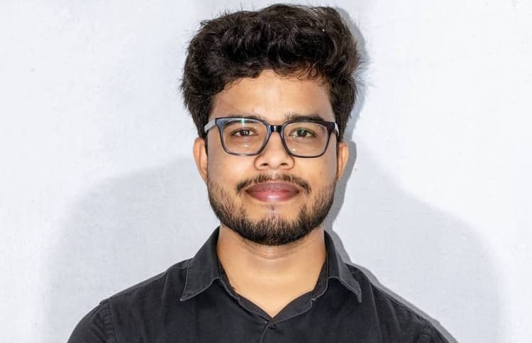 सेल्फ स्टडी के दम पर राजस्व अधिकारी बने नालंदा के जयशंकर कुमार, चौथे प्रयास में मिली सफलता