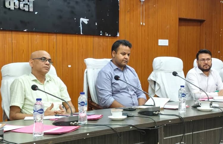 गोपालगंज में मुहर्रम को लेकर प्रशासन अलर्ट, अफवाह फैलाने वालों पर होगी सख्त कार्रवाई