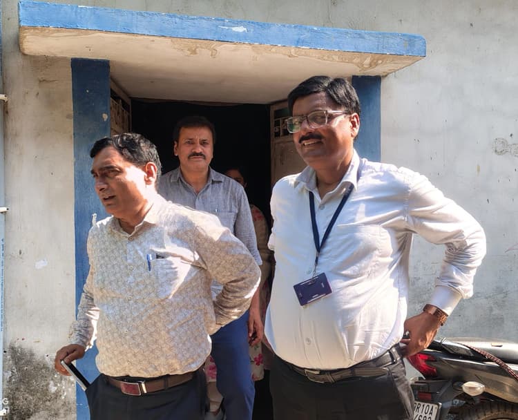 अधीक्षण अभियंता के सैदपुर आवास पर ईओयू की छापेमारी