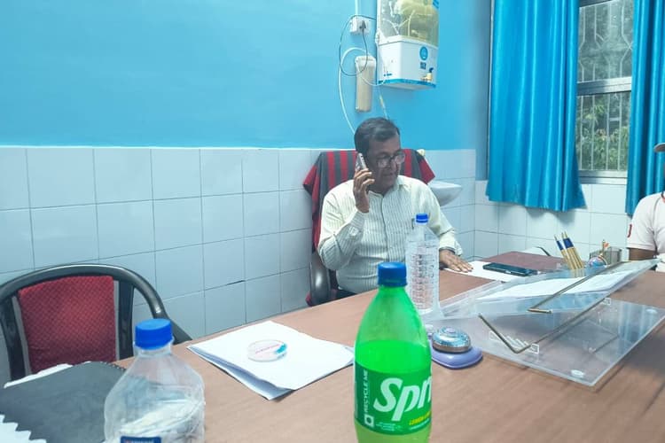रोहतास: औचक निरीक्षण में नशे की हालत में मिले शिवसागर CHC प्रभारी, सिविल सर्जन ने DM-SP को दी सूचना